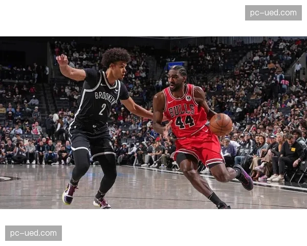 篮网105-102客场险胜公牛，诺阿左肩受伤提前退场