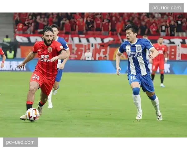上海海港2-0轻取浙江,走出德比失利阴影 上海海港2-0轻取浙江,走出德比失利阴影
