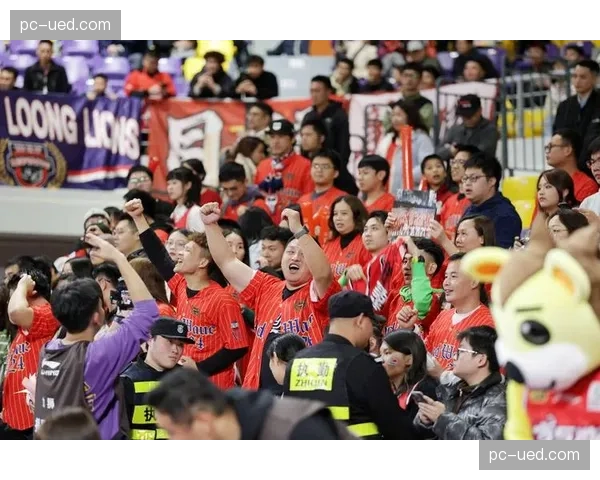 【2026年4月CBA联赛技术服务商与运营生态·赛中·花絮球迷互动新体验：总决赛场馆AR技术让吉祥物“跃”出屏幕与观众合影